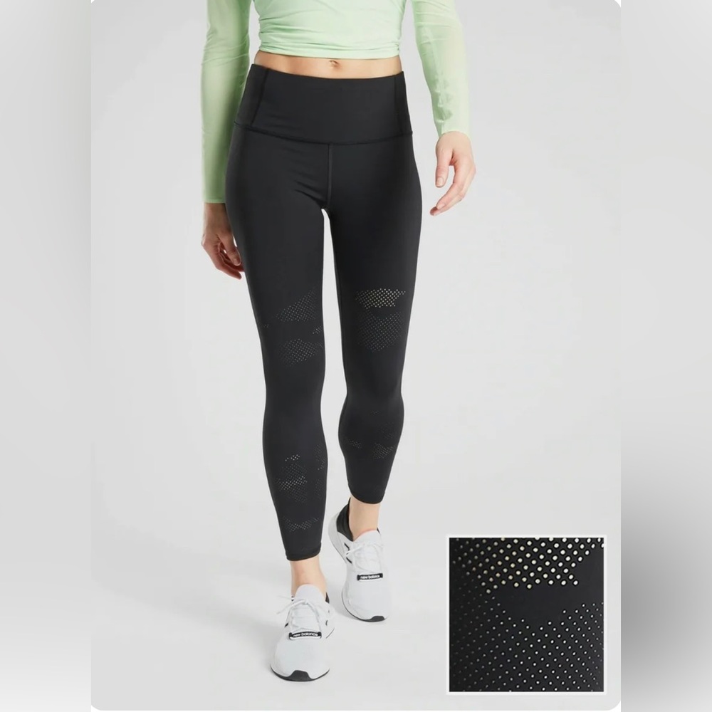 NWT Athleta Persistence Laser Cut 7/8 legging, size small
